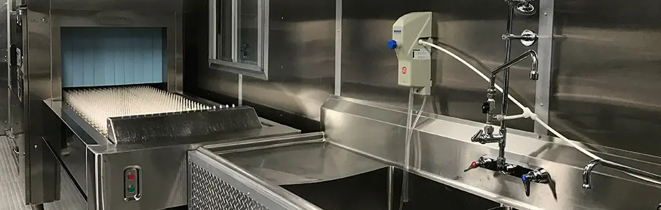 Mobile Dishwasher Interior